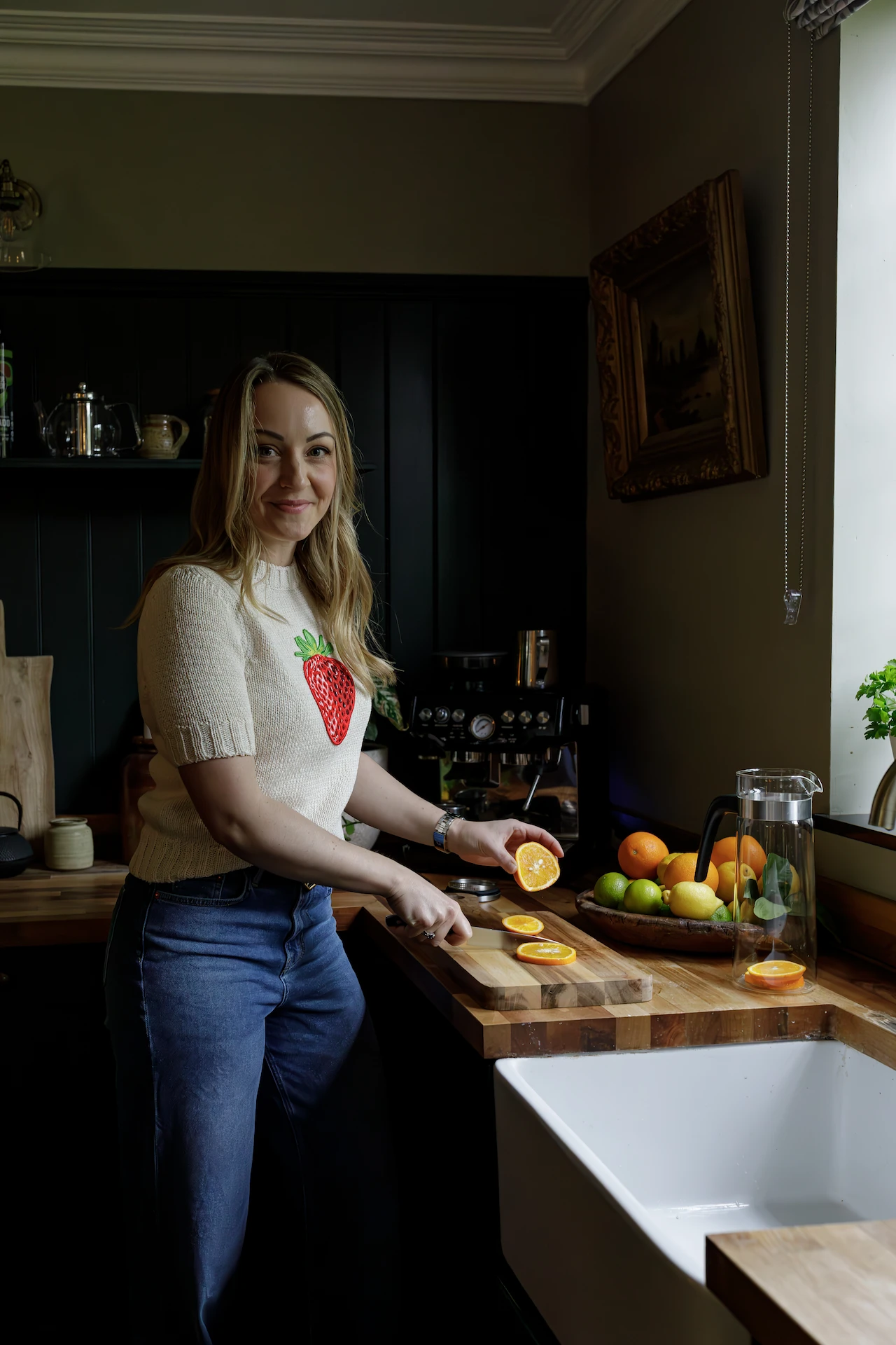 natalie showing fruits